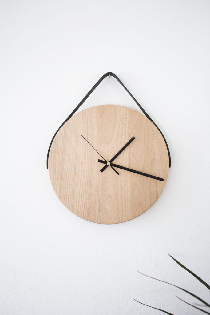 The Lovely Drawer minimal clock