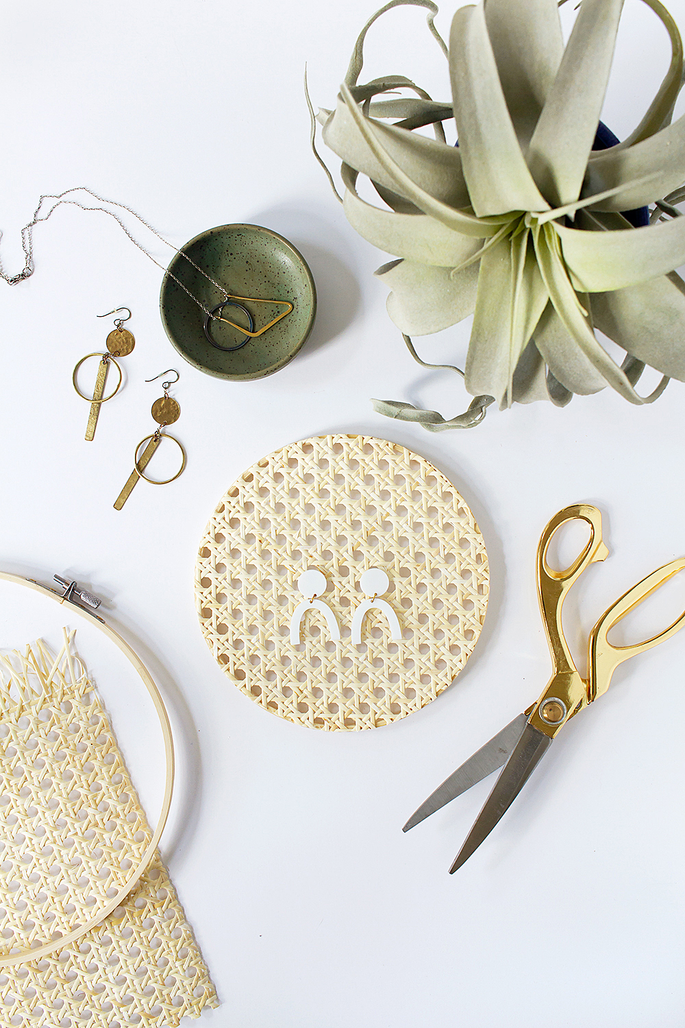 DIY Rattan Jewelry Organizers, by Idle Hands Awake for @curbly