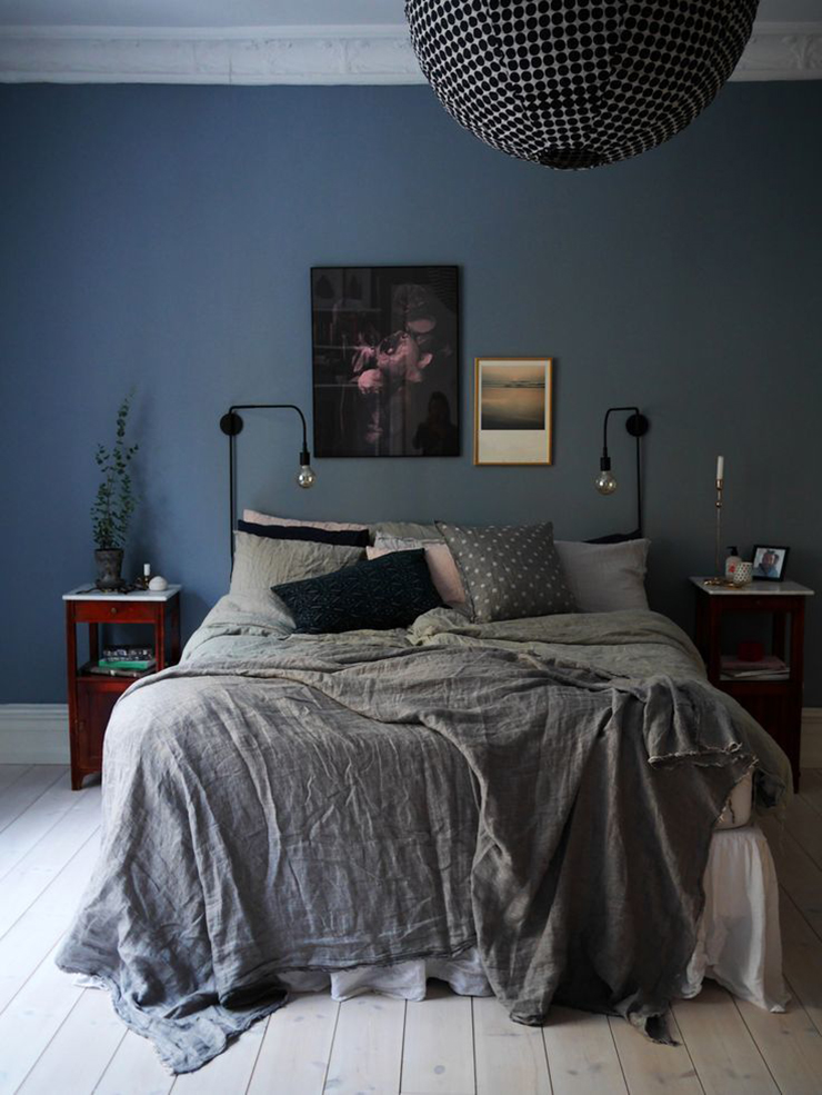 Moody Blue Bedroom Inspiration / Frenchy Fancy