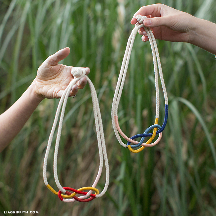 Lia Griffith DIY Macrame Necklace / Learn how to make beginner-friendly macrame knots so you can macrame all day!